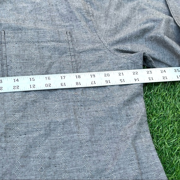 Sherpa Adventure Gear Button Up Shirt Mens Size Large Gray Outdoor Hiking NWT - Picture 7 of 8